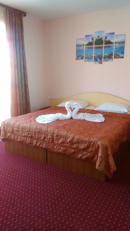 Guest House Aristokrat Obzor Exterior foto